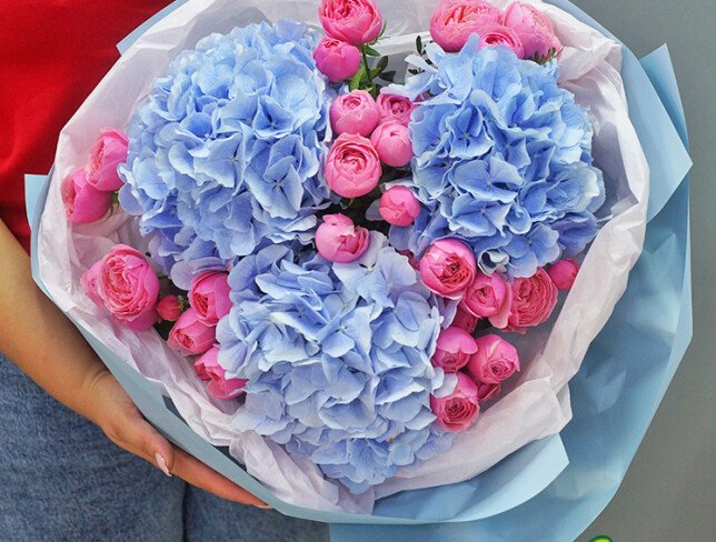 Buchet „Imbratisarea Cerului” foto