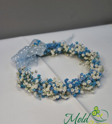 Wreath of White and Blue Gypsophila photo 394x433