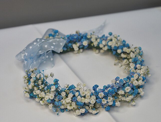 Wreath of White and Blue Gypsophila photo