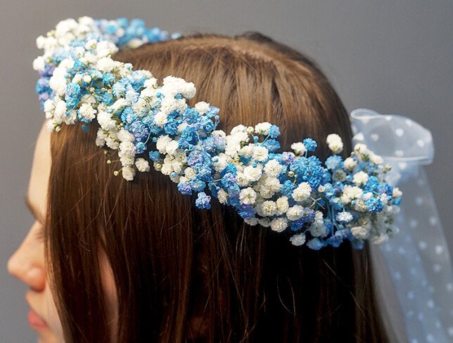 Wreath of White and Blue Gypsophila photo