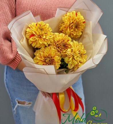 Buchet din 5 dalii portocalii foto 394x433